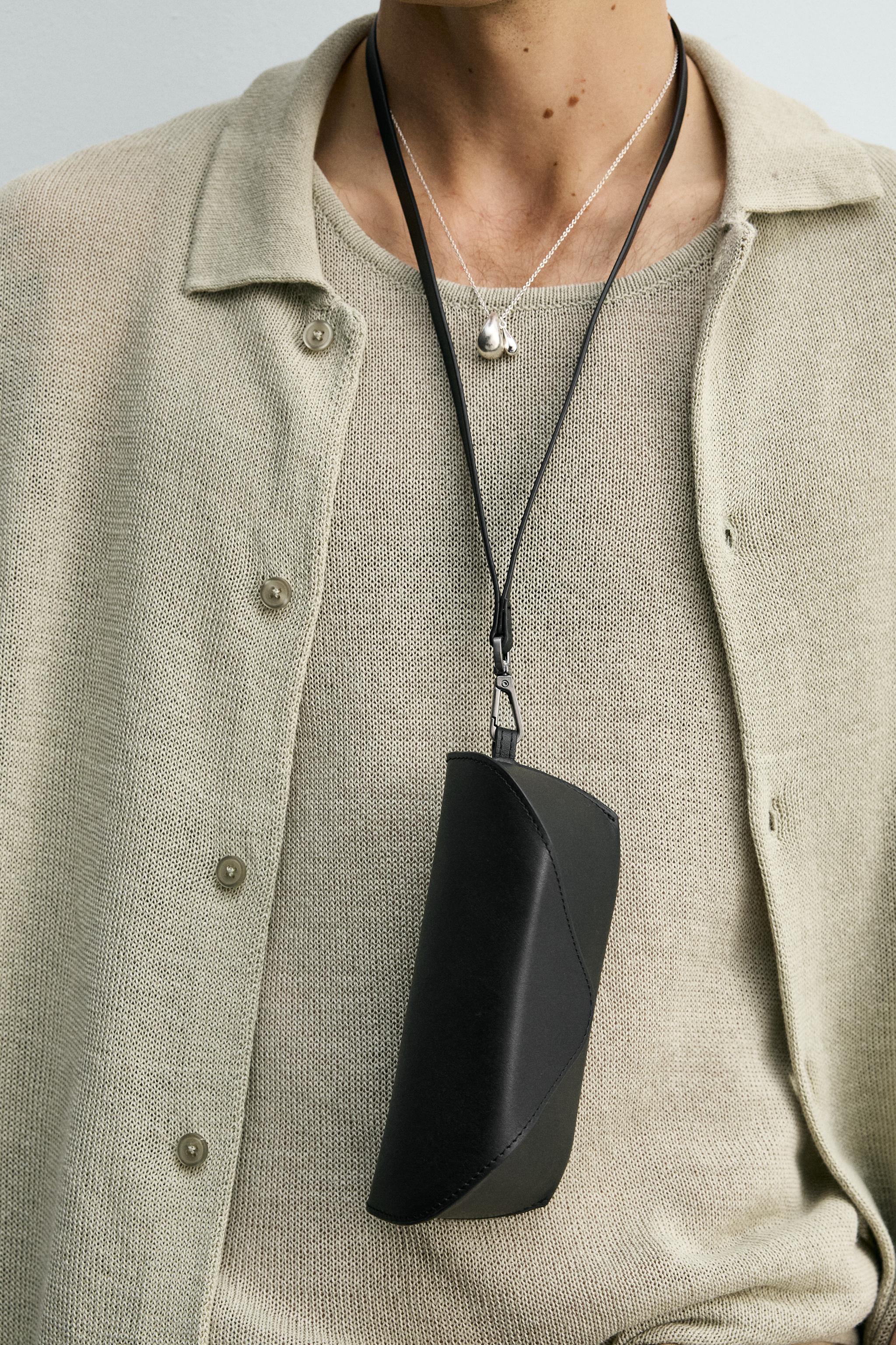 HOUSSE À LUNETTES EN CUIR